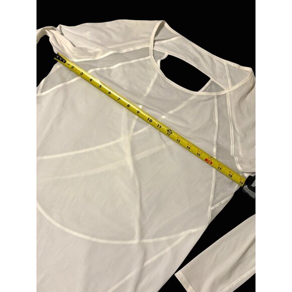 Like New Lululemon If You're Lucky Long Sleeve Tee T-Shirt Top White Size 8/10 M - Picture 7 of 8